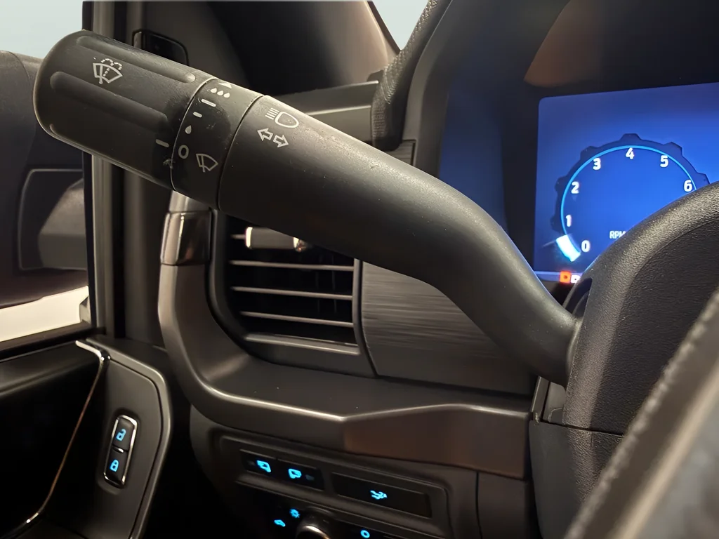 Used 2024 Red Ford XLT image 21