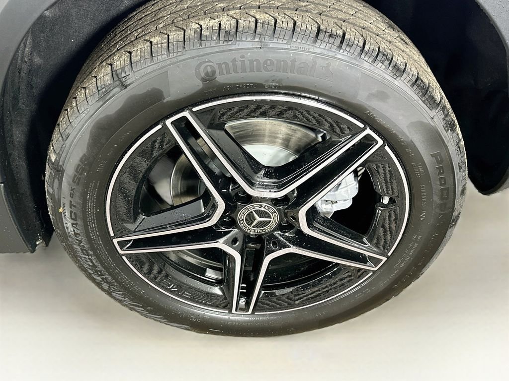 New 2026 Polar White Mercedes-Benz GLA 250 image 30