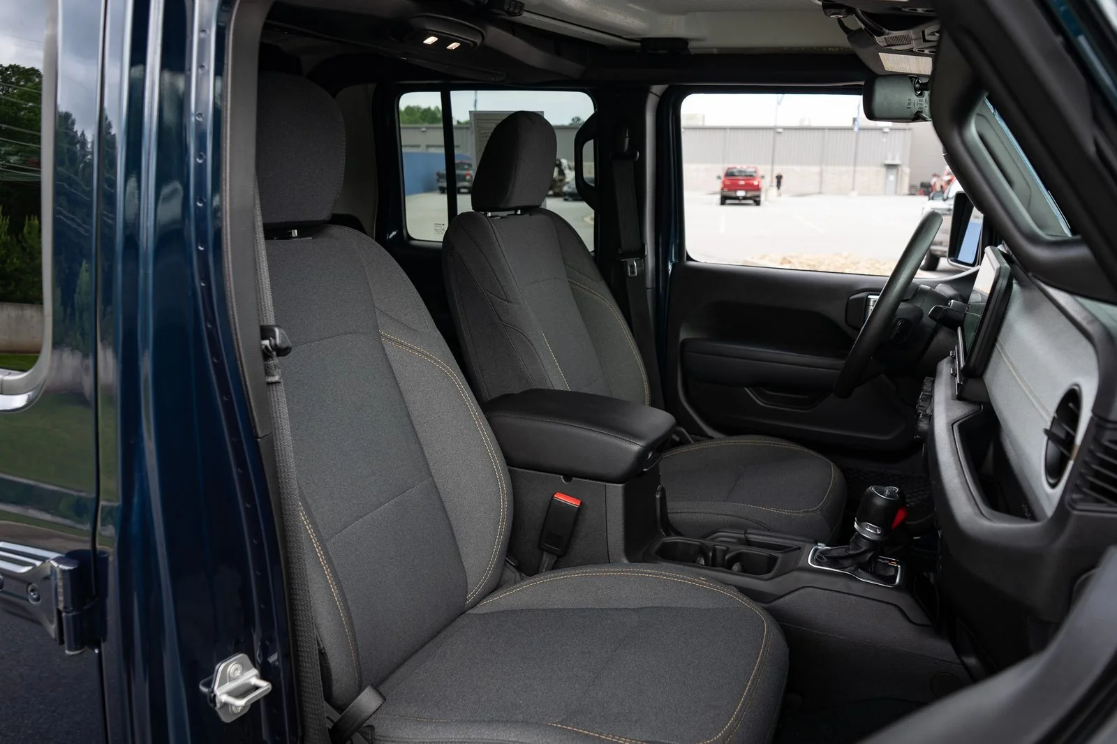 Used 2025 Blue Pearl Jeep Nighthawk image 22