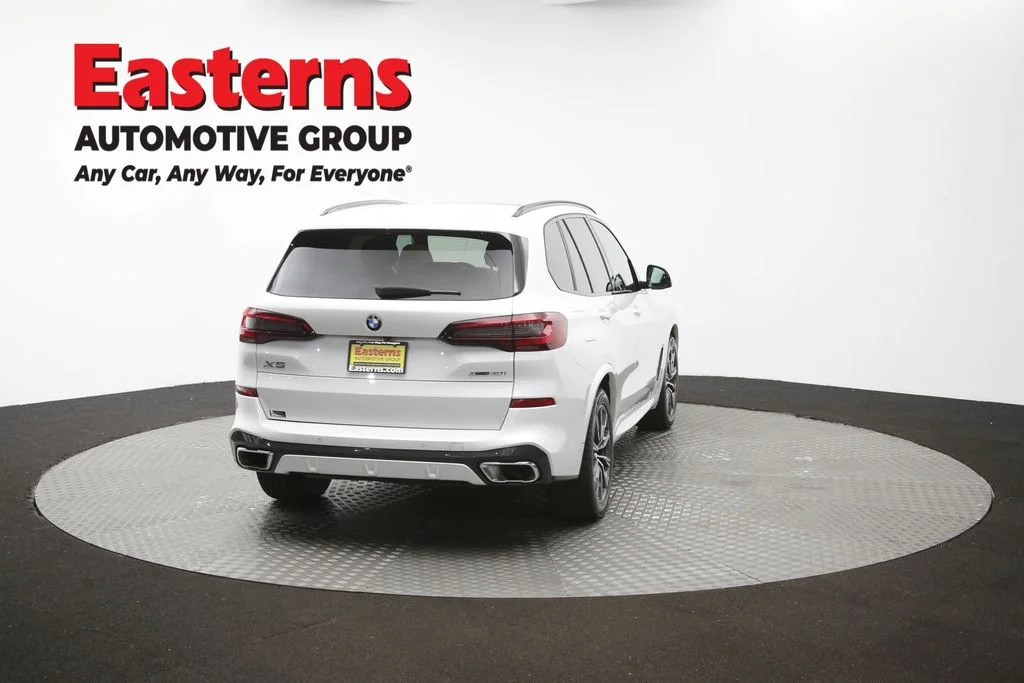 Used 2023 White BMW xDrive40i image 42
