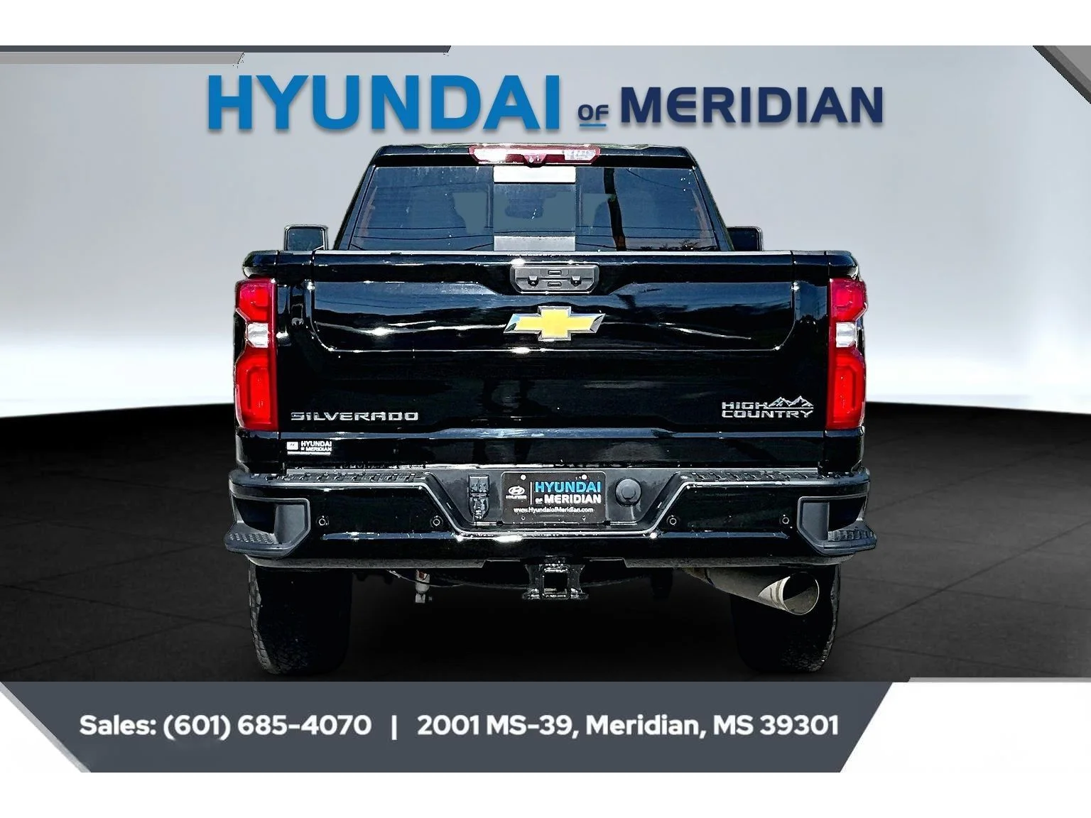 Used 2024 BLACK Chevrolet High Country image 4