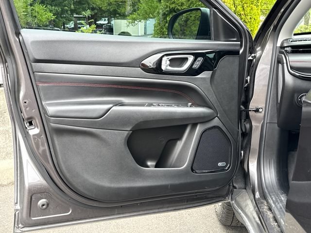 Used 2022 Granite Crystal Metallic Clearcoat Jeep Trailhawk image 15