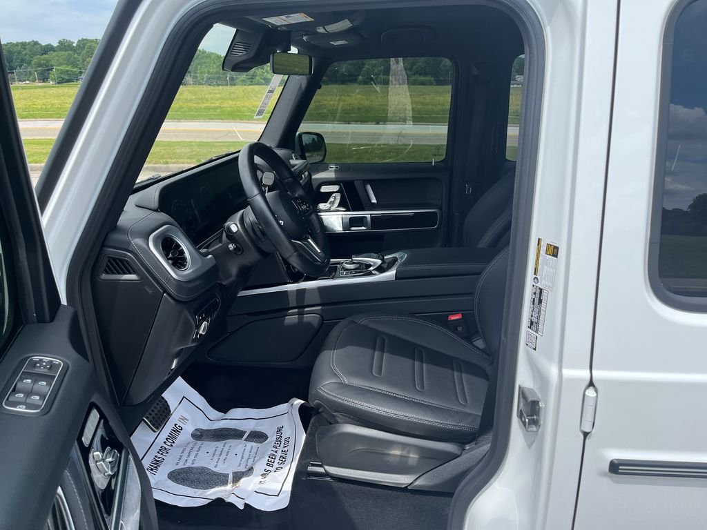 Used 2023 White Mercedes-Benz G 550 image 9