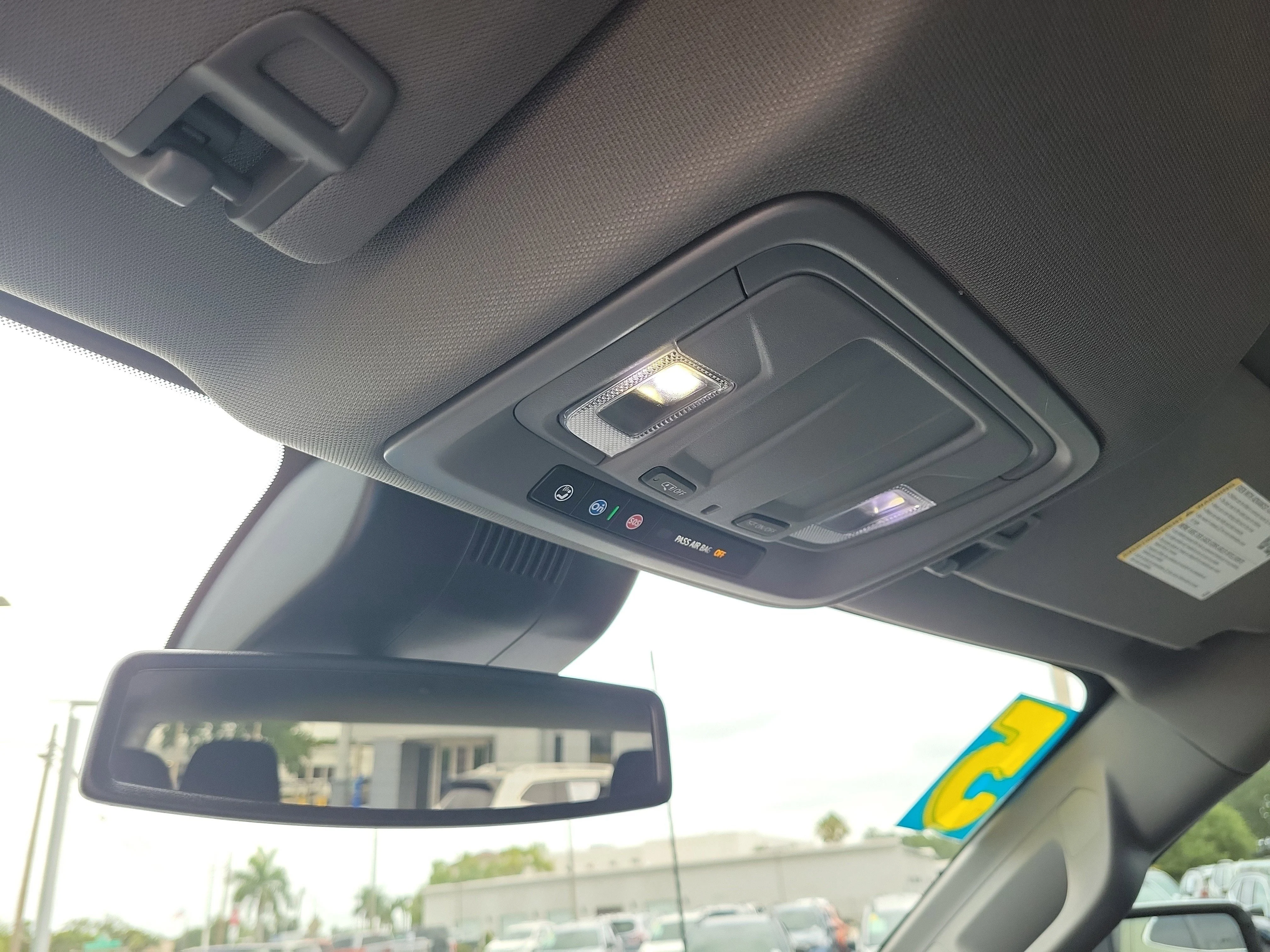 Used 2025 Summit White Chevrolet Custom image 31