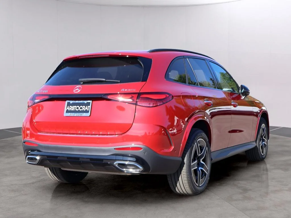 Certified Used 2026 MANUFAKTUR Patagonia Red Metallic Mercedes-Benz GLC 300 image 5