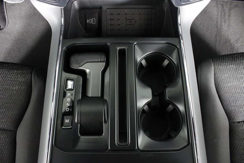 New 2026 Avalanche Ford XLT image 26