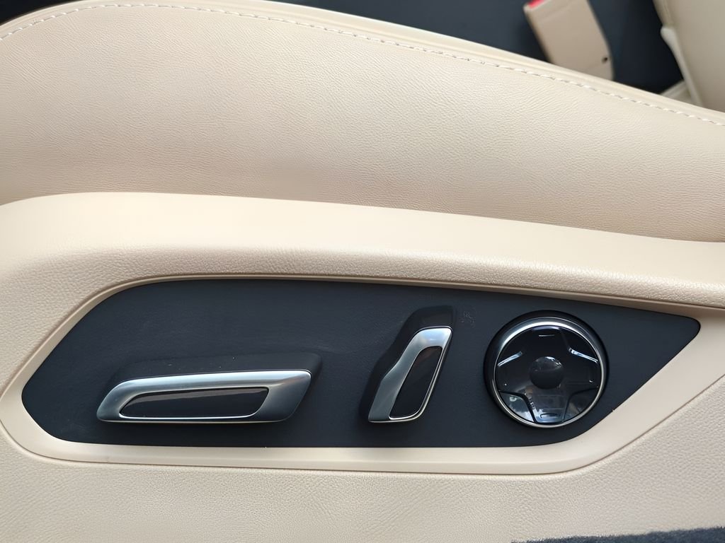 2025 Acura TLX Technology Package - Photo 19