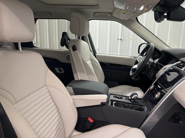 2026 Land Rover Discovery S - Photo 22