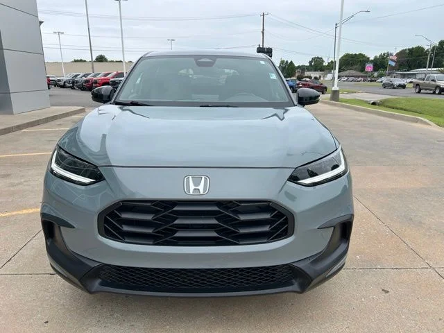 Used 2024 Urban Gray Pearl Honda Sport image 3