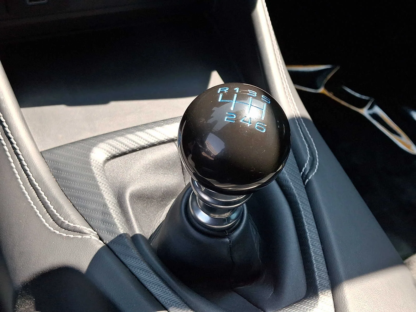 Used 2025 Vapor Blue Ford GT image 14