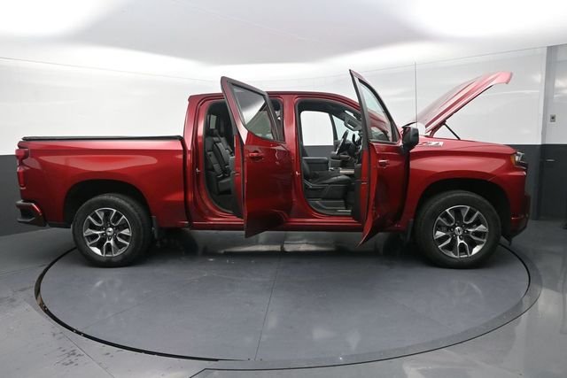 Used 2021 Red Chevrolet RST image 37