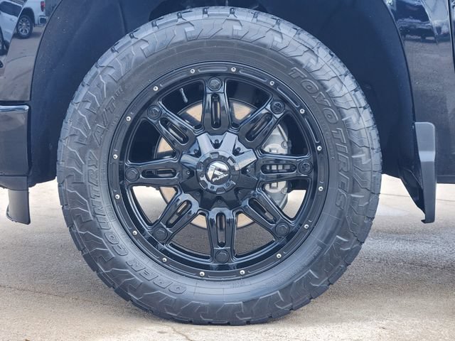 Used 2023 BLACK Chevrolet RST image 10