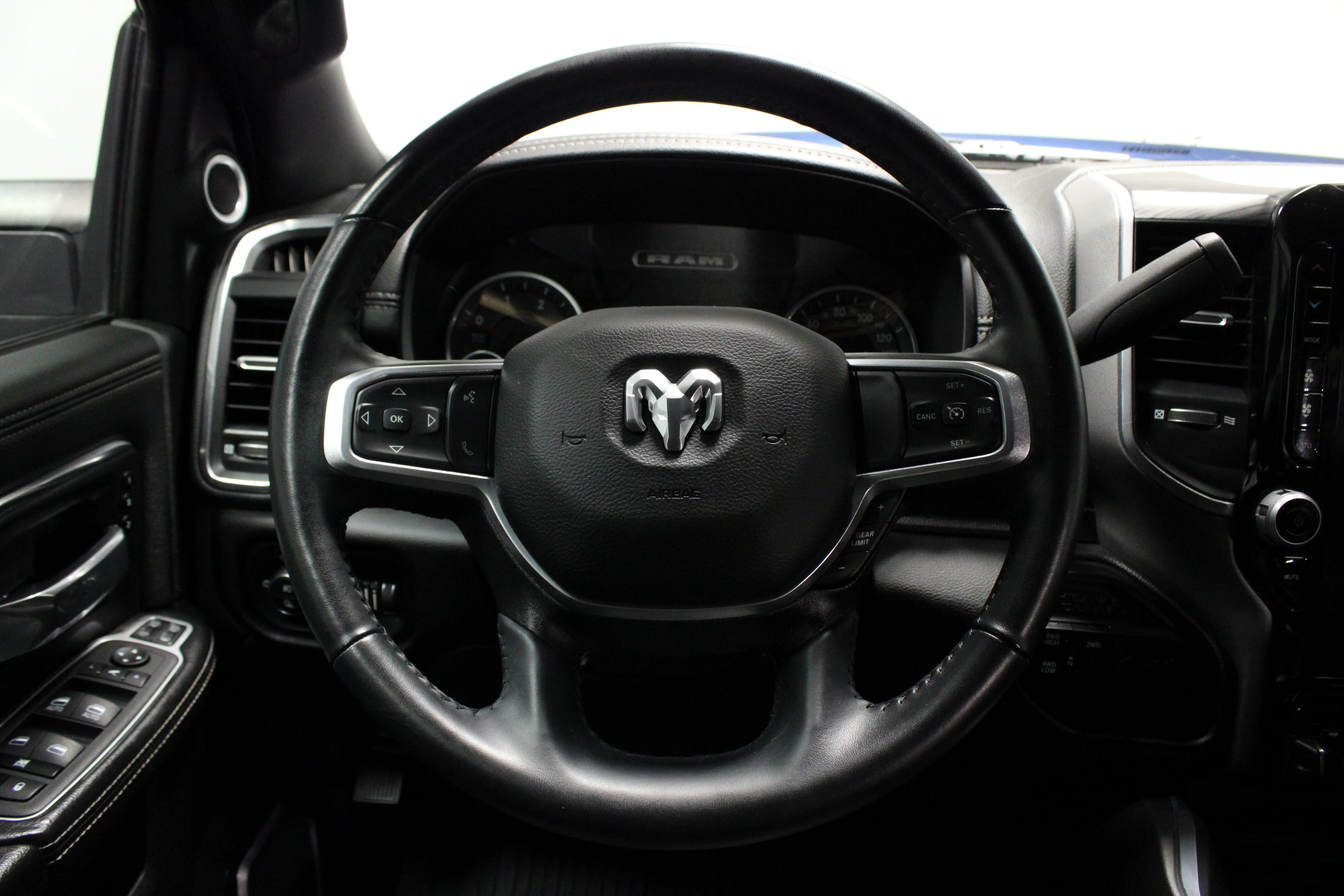 Used 2023 Patriot Blue Pearlcoat Ram Laramie image 22
