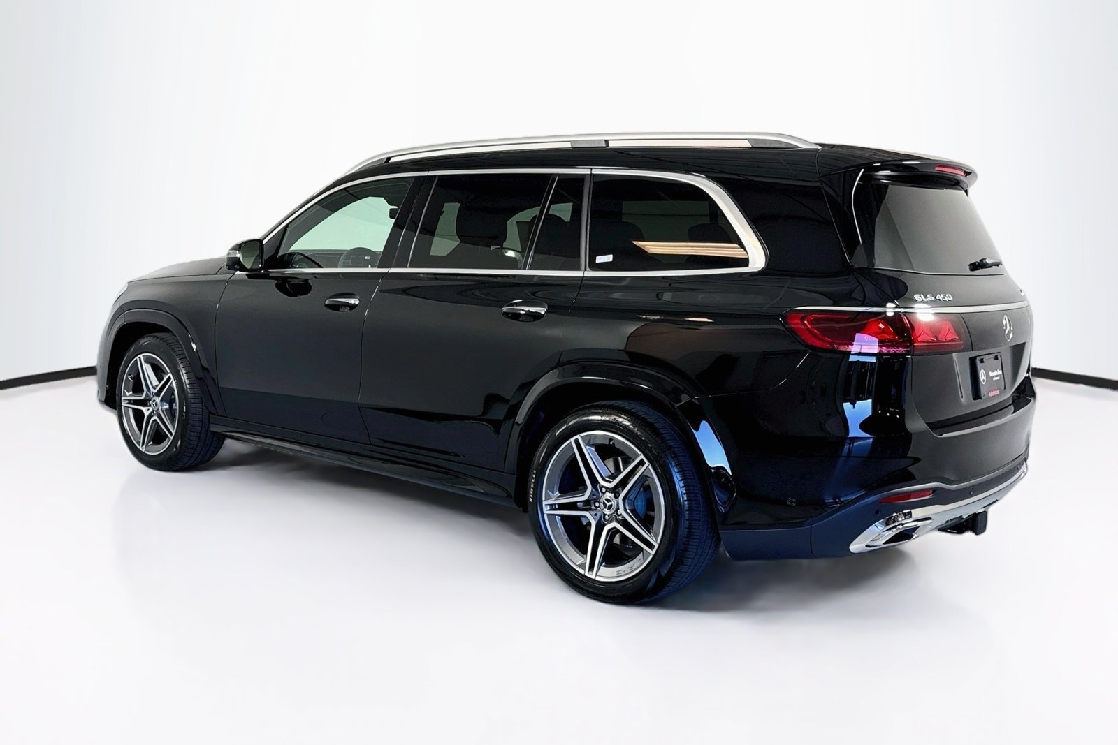 New 2027 Black Mercedes-Benz GLS 450 image 7