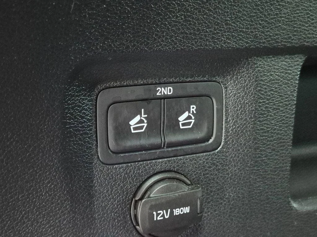 Used 2023 Black Kia S image 10