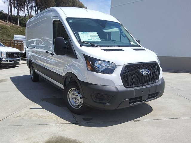2026 Ford Transit Commercial Base