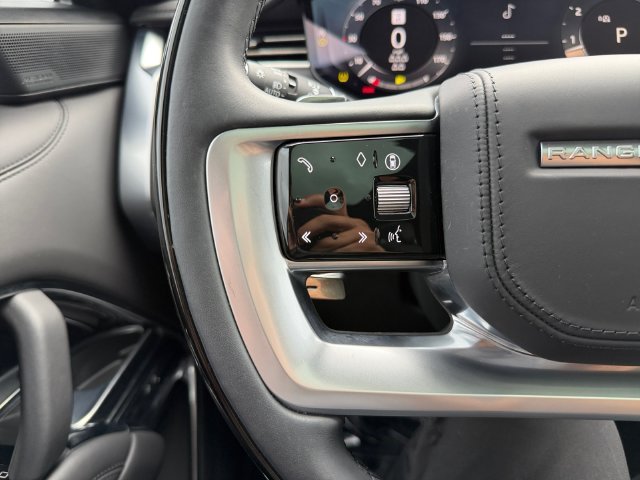 Used 2025 Black Land Rover SE image 23