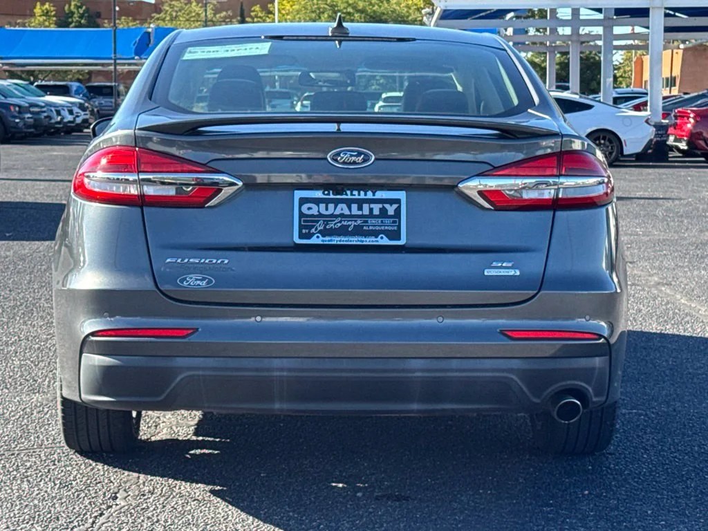 2020 Ford Fusion SE - Photo 7