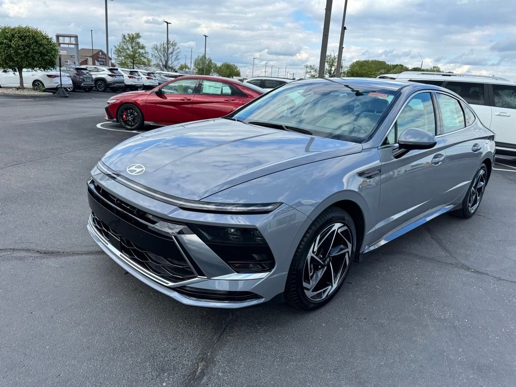 New 2026 Blue Hyundai SEL Sport image 3