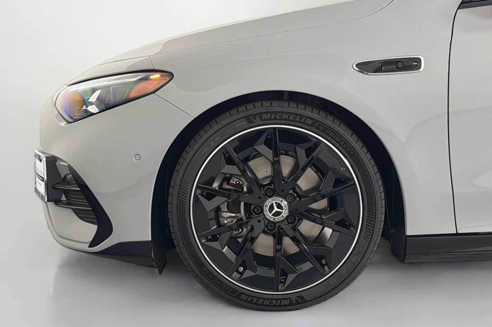 New 2027 MANUFAKTUR Alpine Grey Mercedes-Benz CLA 220 Hybrid image 9