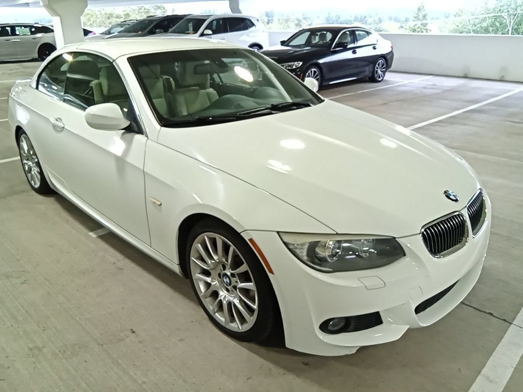Used 2012 Alpine White BMW 328i image 3