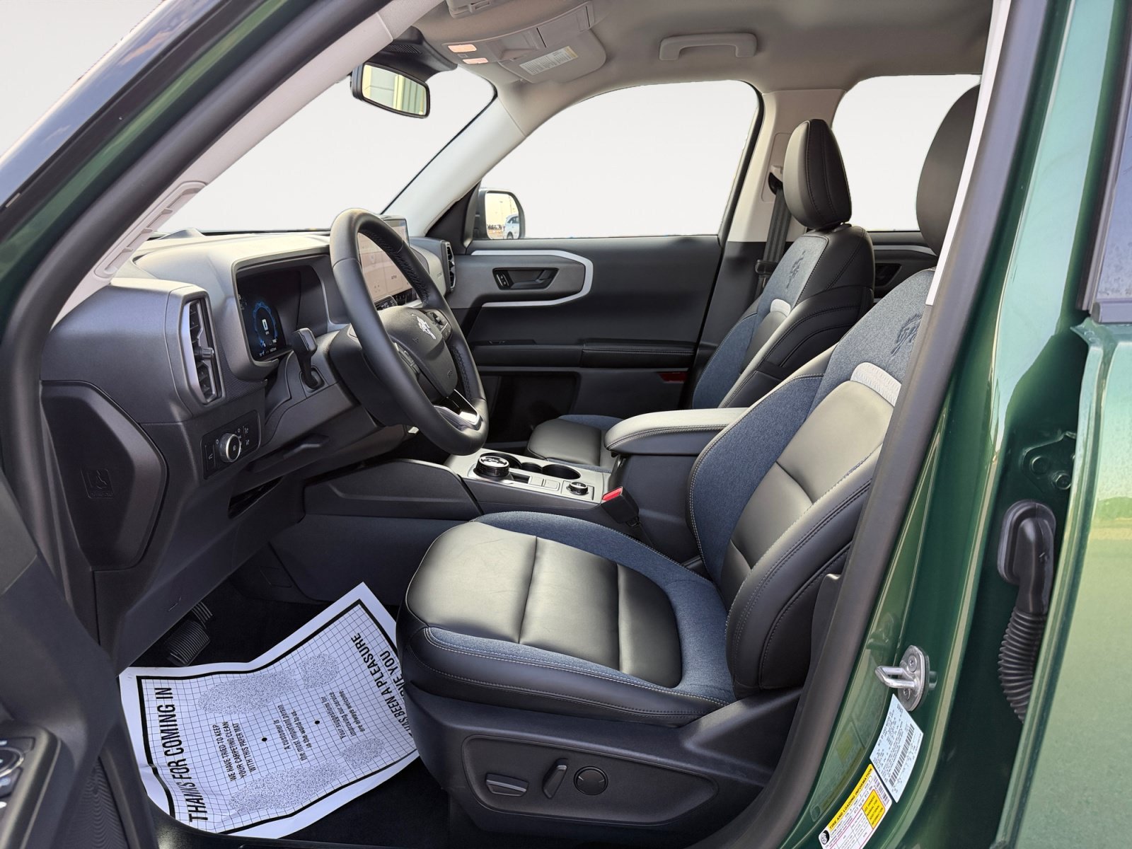 Used 2025 Green Metallic Ford Outer Banks image 17