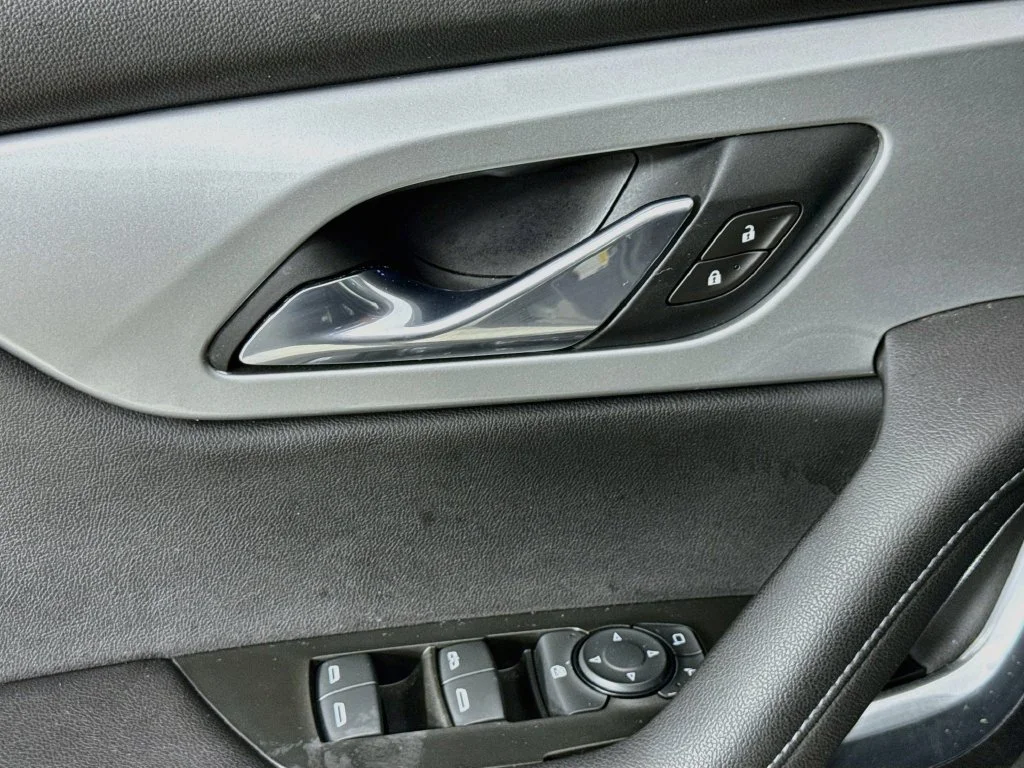 Used 2021 Iron Gray Metallic Chevrolet LT image 22