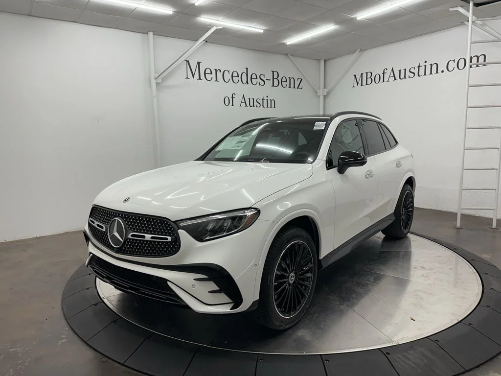 Used 2026 White Mercedes-Benz GLC 300 image 3
