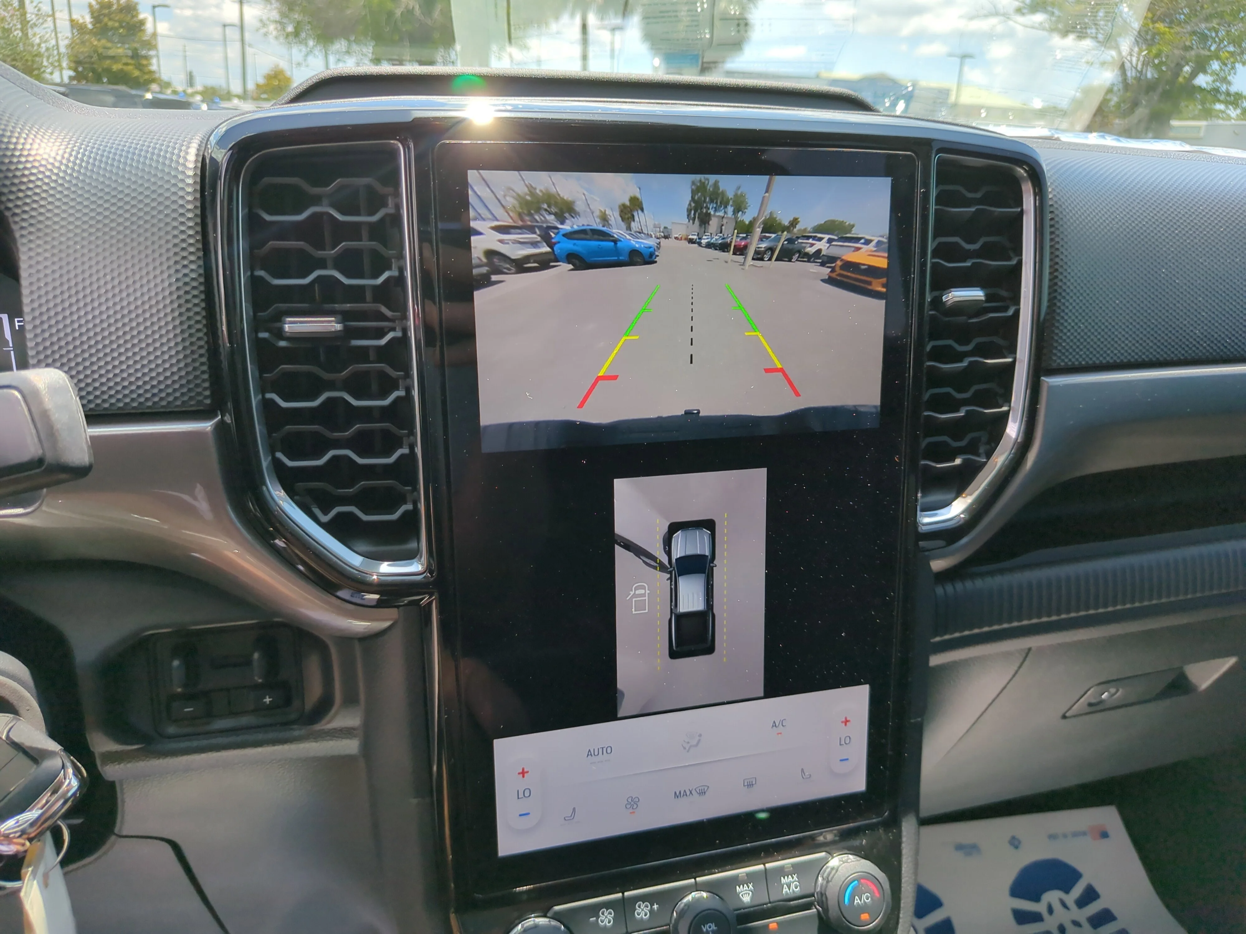 New 2026 Oxford White Ford XLT image 21