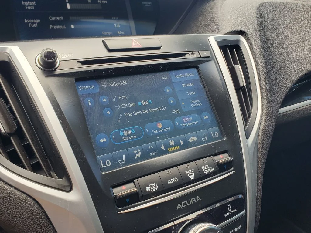 Used 2020 White Acura 2.4L image 29