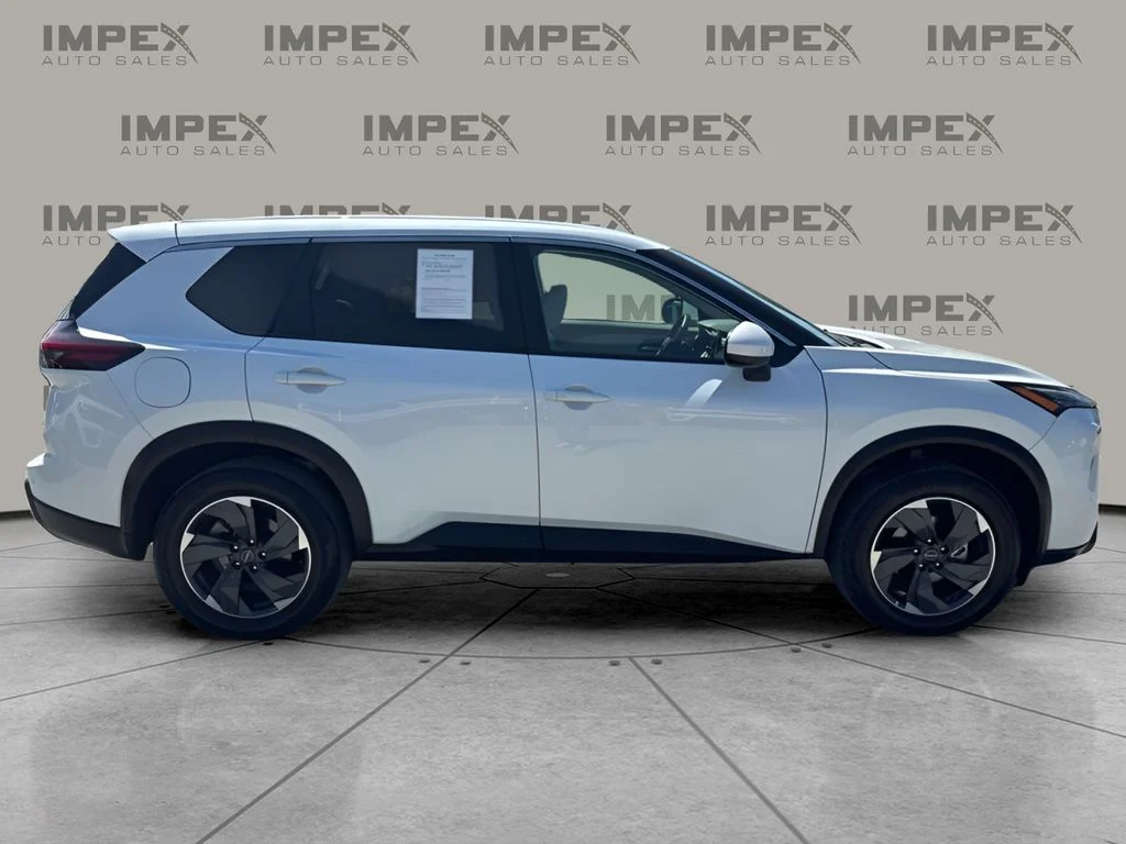 Used 2025 White Nissan SV image 6