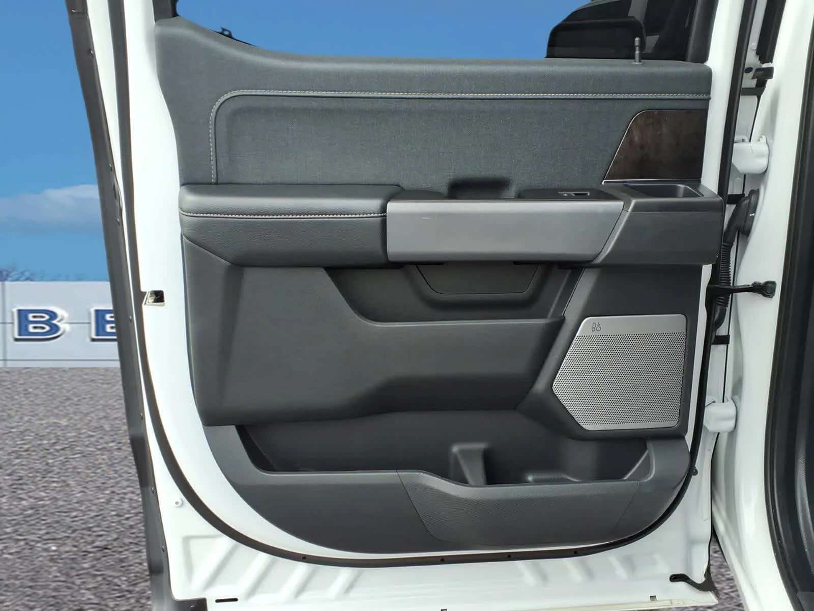Used 2021 Oxford White Ford LARIAT image 27
