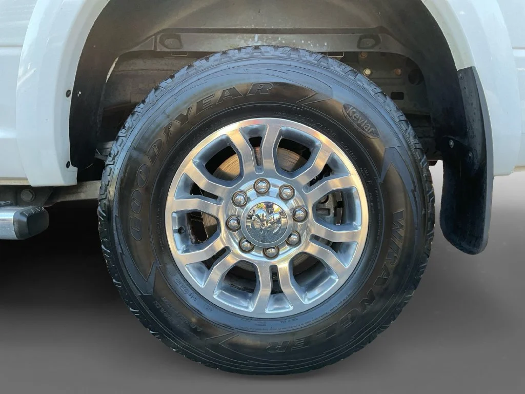 Used 2018 White Ram Laramie image 8