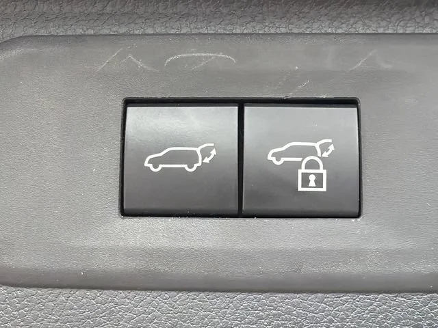 Used 2026 White Toyota LE image 19