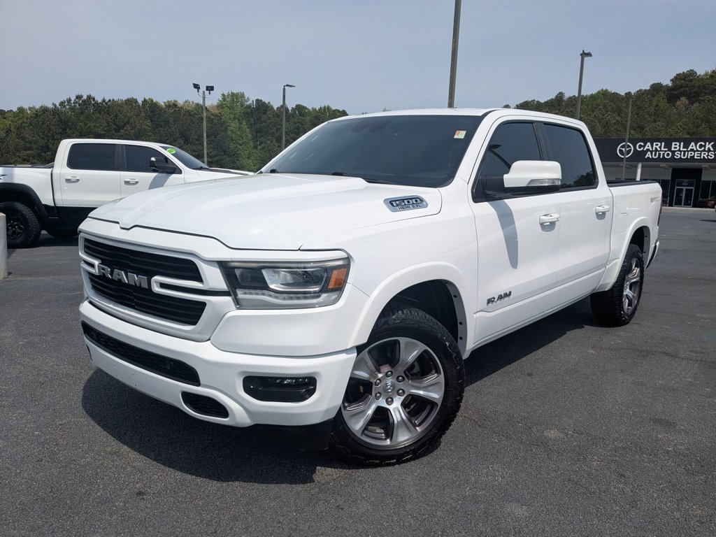2022 RAM 1500 Laramie 4x4 Crew Cab 5'7's photo