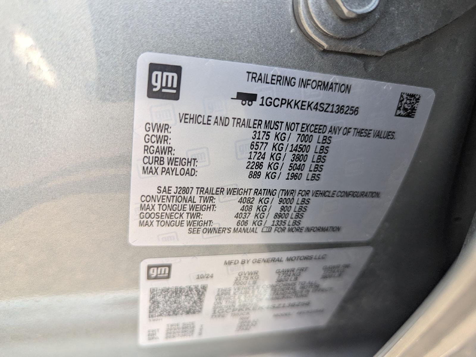 Used 2025 Sterling Gray Metallic Chevrolet LT image 28