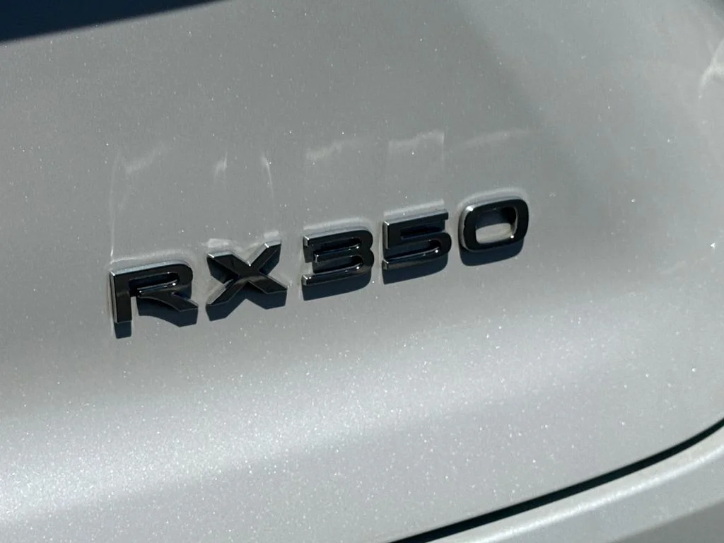 Used 2024 White Lexus 350 Premium Plus image 9