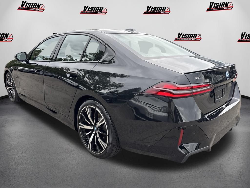 Used 2026 Black BMW 550e xDrive image 7