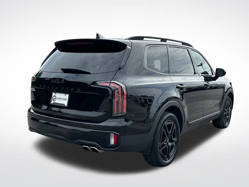 Used 2024 Black Kia SX-Prestige X-Line image 6