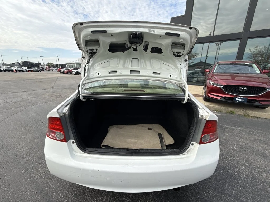 Used 2008 White Honda LX image 22