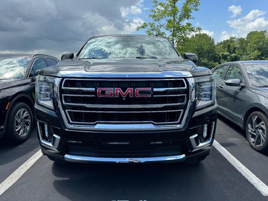 Used 2024 Black GMC SLT image 2