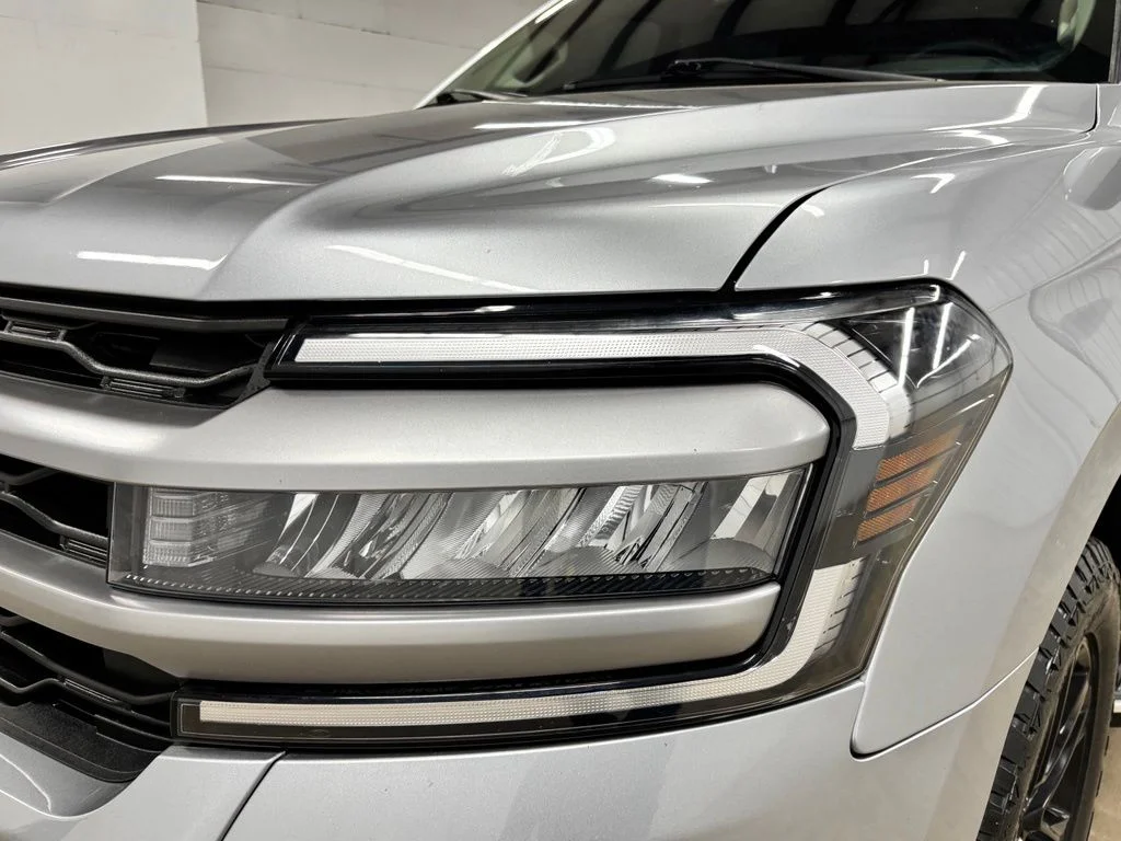 Used 2023 Silver Ford XLT image 9