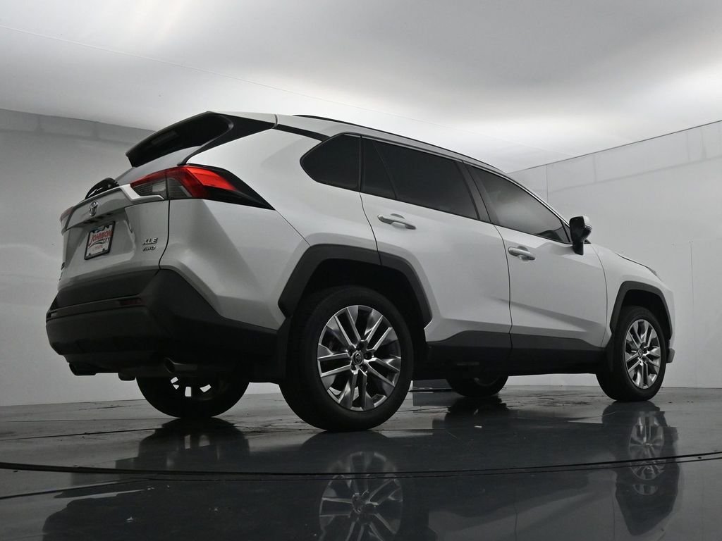 Used 2024 Beige Toyota XLE Premium image 37