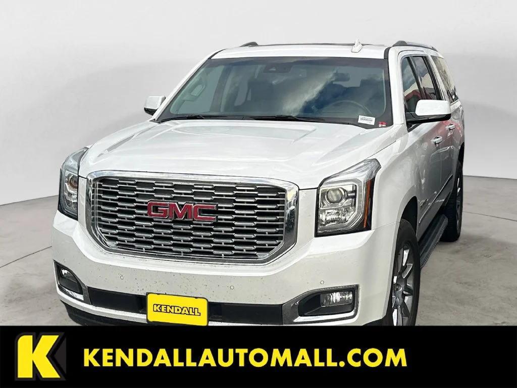 Used 2020 WHITE FROST TRICOAT GMC Denali image 1