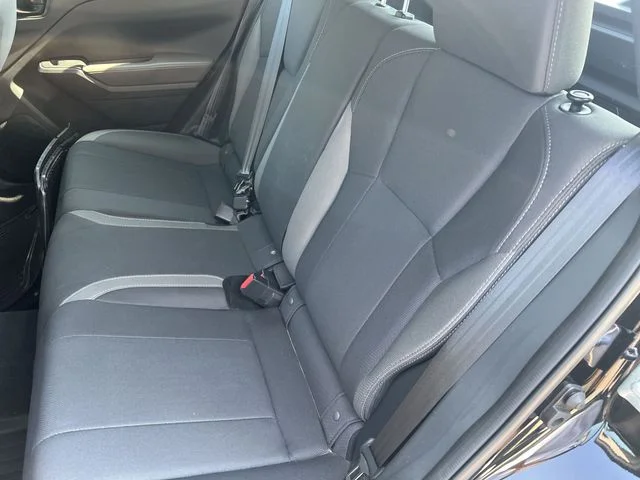 Used 2025 Black Subaru Base image 39