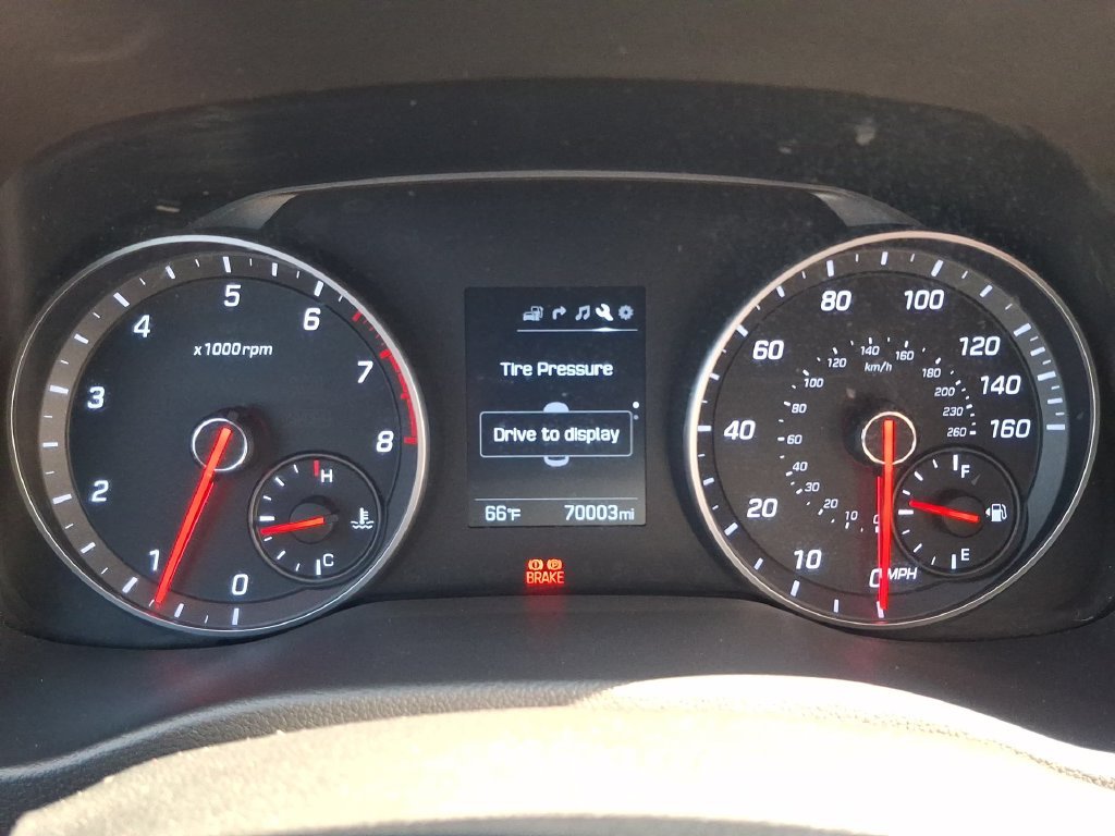 Used 2017 Silver Hyundai Sport image 10