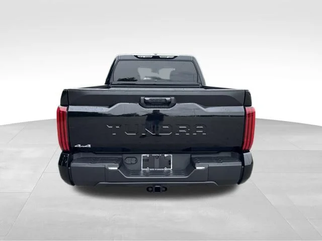 New 2026 Midnight Black Met Toyota SR5 image 4