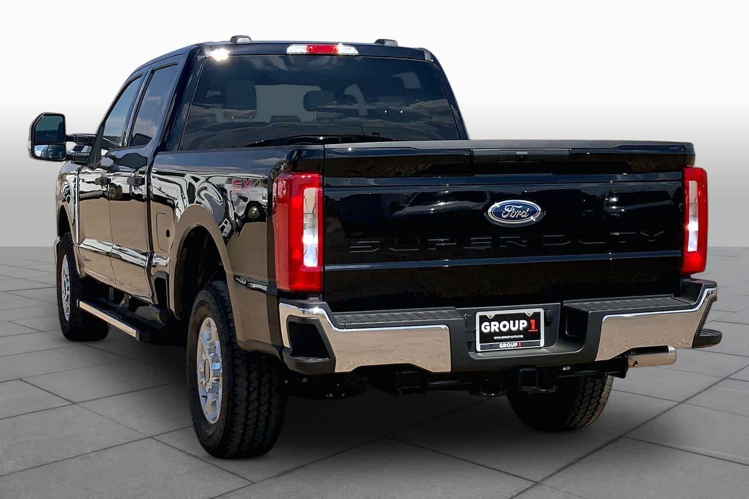 New 2026 Agate Black Metallic Ford F-250® XLT image 12