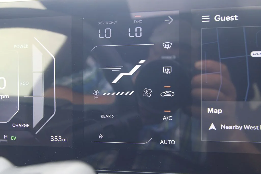 New 2027 Black Kia X-Line SX image 33
