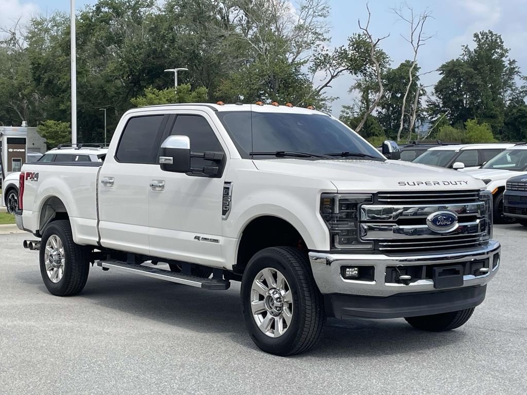 Used 2017 White Platinum Metallic Tri-Coat Ford Lariat image 1